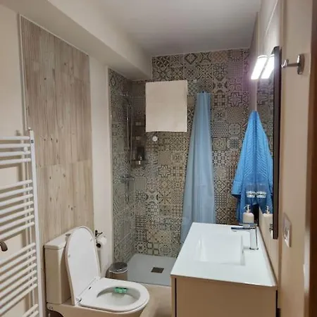 Moderno Apartamento Cerca Del Centro En León Exterior foto