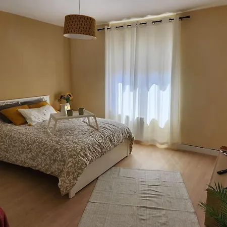 Moderno Apartamento Cerca Del Centro En León Exterior foto